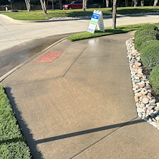 Exquisite-Driveway-Sidewalk-Washing-in-Carrollton-TX-JM 4