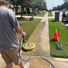 Professional-Driveway-Cleaning-in-Melissa-TX-JM-Superior-Pressure-Washing-Delivers-Exceptional-Results 2