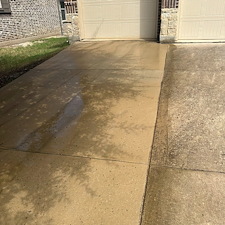 Professional-Driveway-Cleaning-in-Melissa-TX-JM-Superior-Pressure-Washing-Delivers-Exceptional-Results 4