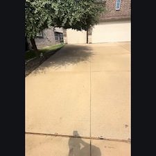 Professional-Driveway-Cleaning-in-Melissa-TX-JM-Superior-Pressure-Washing-Delivers-Exceptional-Results 6